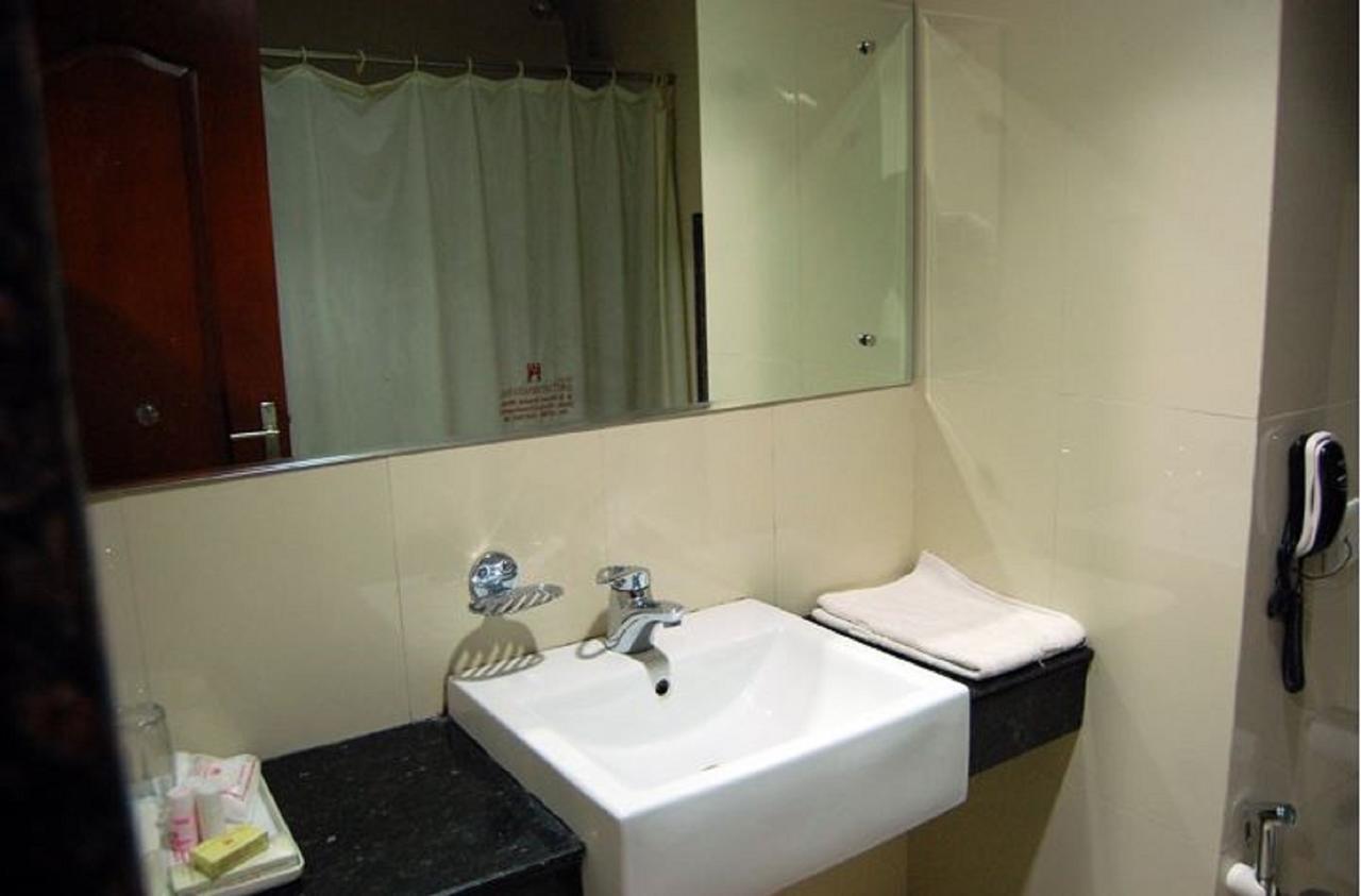 Hotel Amit International Bhilai Екстер'єр фото