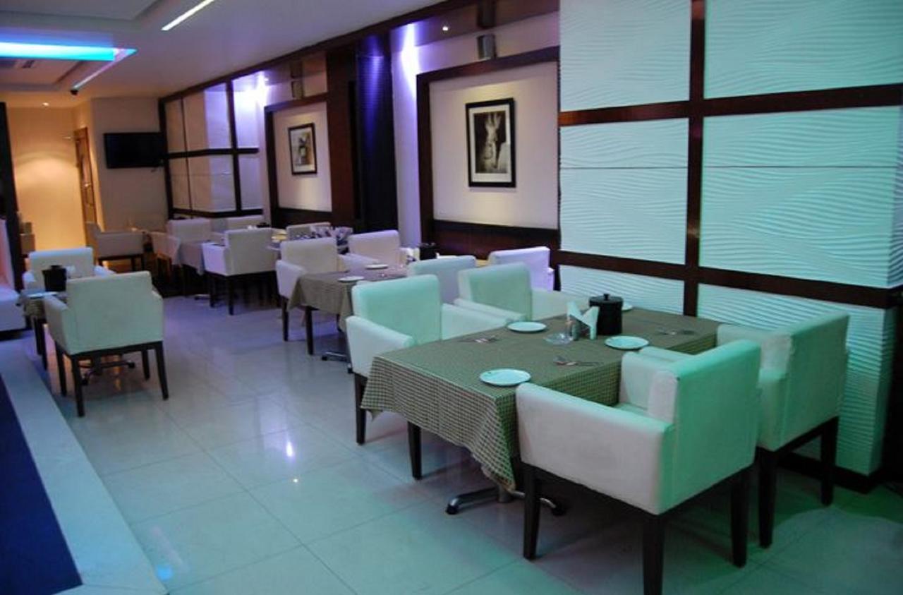 Hotel Amit International Bhilai Екстер'єр фото