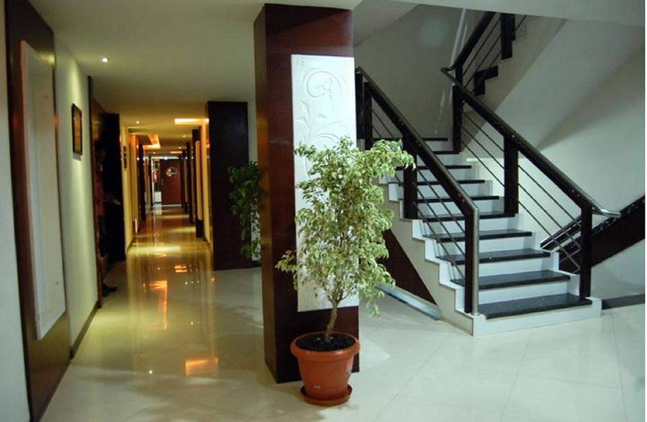 Hotel Amit International Bhilai Екстер'єр фото